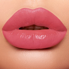 06 Carnation Mist Natural  pink Lipstick on lips 